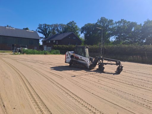 Laserplanie von Reitböden